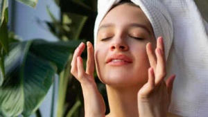 Monsoon skin care tips: Why moisturization is crucial for healthy skin in this season
