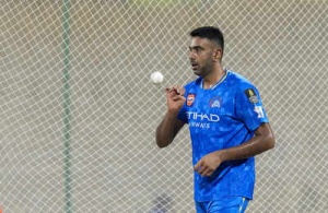 'I didn't get a call from my mother, father or wife': R Ashwin recalls emotional 500th wicket moment and sudden Rajkot Test exit