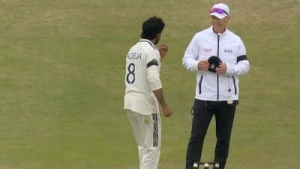 IND vs ENG Test: No wickets, but Ravindra Jadeja finds reason to celebrate in front of umpire