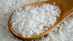 Sea salt, pink salt, Celtic salt: Experts say these ‘fancy’ salts may secretly harm your heart health