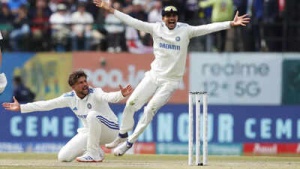India Contemplates Kuldeep Yadav Inclusion for Second England Test Amidst Strategic Lineup Review