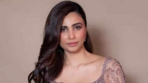 Daisy Shah Exposes Toxic Behavior of Ex-Boyfriend in Bollywood: 'He Couldn't Handle My Success'