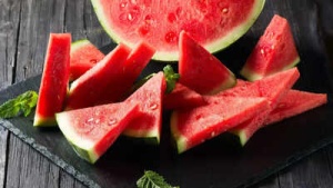 Watermelon Overload: Potential Side Effects and Safe Consumption Guidelines