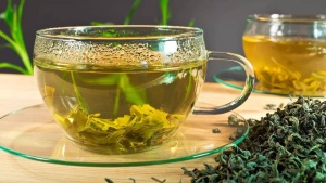 Green Tea vs. Black Tea: Unlocking Gut Health and Blood Sugar Secrets