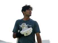 Rachin Ravindra Injury Scare: Kiwi All-rounder Doubtful for Australia Series After Facial Blow