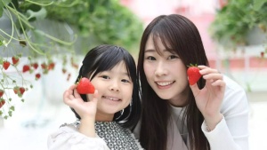 National Daughter's Day 2025: Heartfelt Messages, Wishes, and Quotes to Celebrate Your Daughter