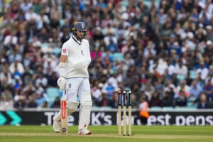 Chris Woakes, England Bowler Who Famously Batted Injured Against India, Announces International Retirement