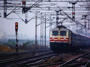 Indian Railways to Prioritize Aadhaar-Verified Users for Initial IRCTC Ticket Bookings Starting October 2025