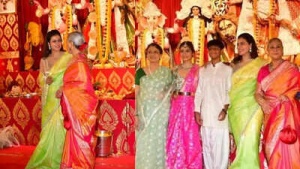 Throwback: When Kajol and Jaya Bachchan shared a 'Kabhi Khushi Kabhie Gham' like reunion at Durga Puja Pandal - Watch