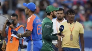 Suryakumar Yadav Skips Asia Cup Final Photo Op; Pakistan Captain Poses Solo Amidst Pre-Match Drama