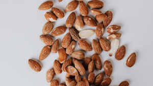 Almonds vs. Walnuts: Which Soaked Nut Reigns Supreme for Your Health? A Nutritional Showdown.