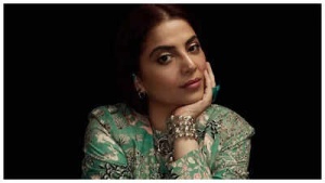 Sonam Khan Reflects on 'Dignified' Bikini Scene Debut, Credits Yash Chopra and Rishi Kapoor for Comfort