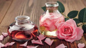 Top 10 Herbal Hair Rinses for Natural Shine and Healthy Scalp: DIY Recipes
