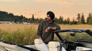 Chọn 1:
Punjabi Singer Rajvir Jawanda Dies After Accident; Politicians, Fans Mourn Loss
Chọn 2:
Rajvir Jawanda's Death Sparks Tributes from Chief Minister, Political Figures
Chọn 3:
Tributes Pour In After Death of Punjabi Singer Rajvir Jawanda