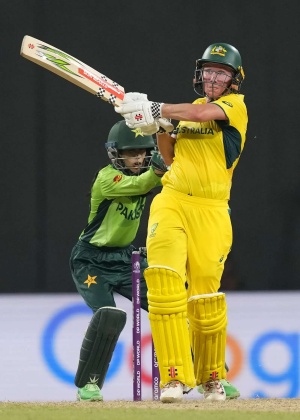 Mooney's Century Steers Australia to Victory Over Pakistan in Women's World Cup