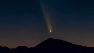 October Sky Spectacular: Twin Comets Align with Orionid Meteor Shower for Unmissable Celestial Show
