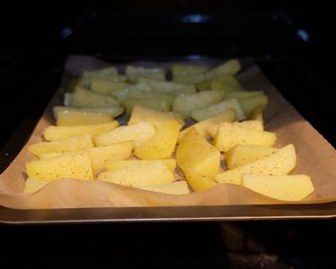 How to Keep Roast Potatoes Crispy After Cooking