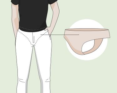 How to Match Clothes With White Pants