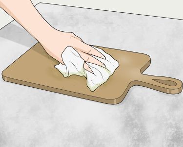 How to Season Cutting Boards