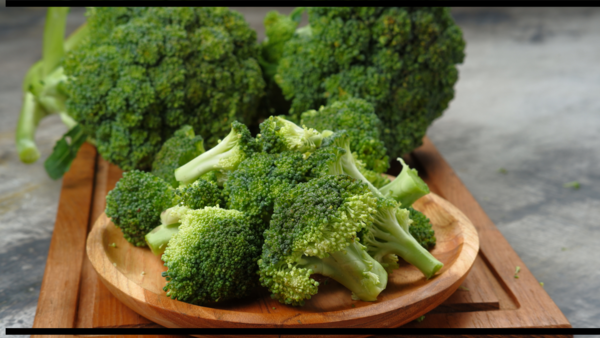 Three superfoods that can help prevent cancer.