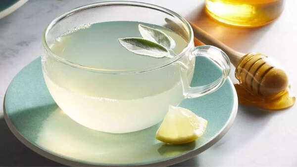 Earthy sage tea to soothe a sore throat