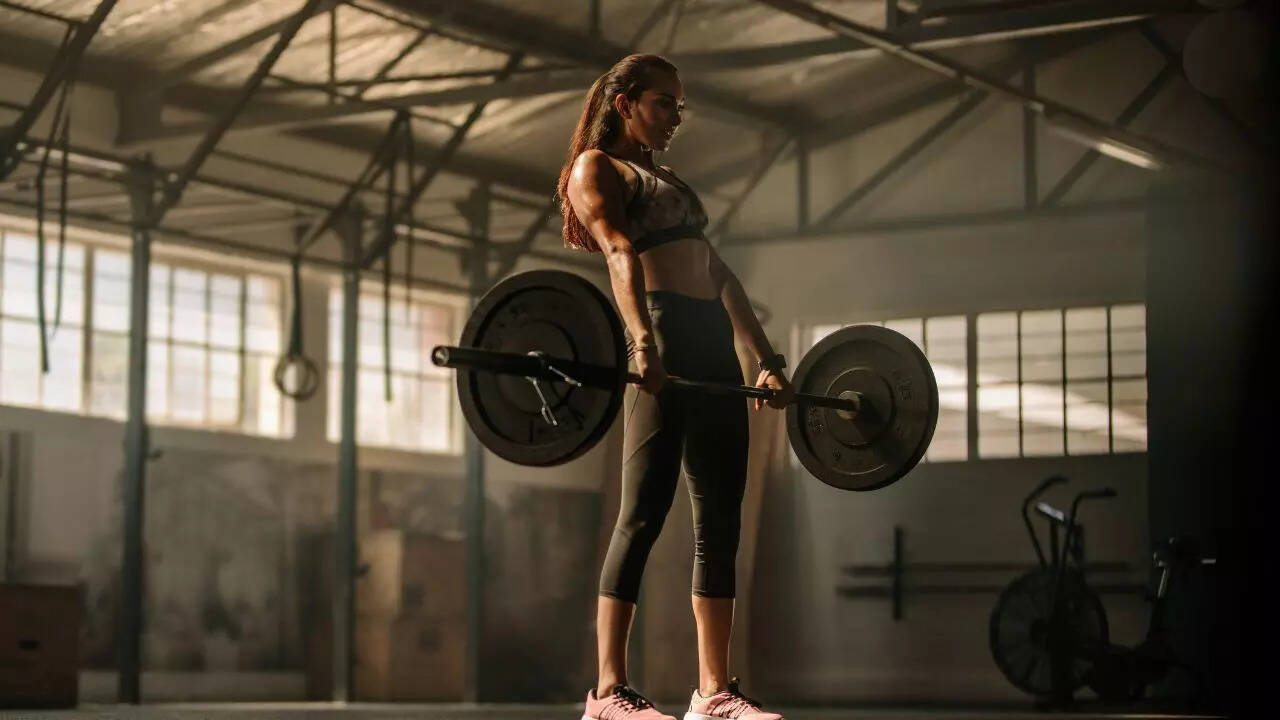 Romanian deadlift: Posterior chain focus for leg day