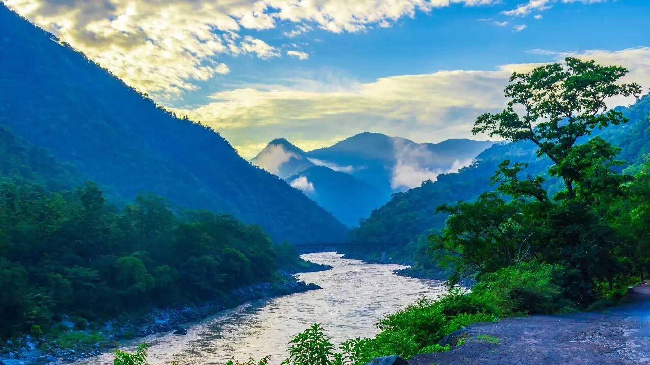 Rishikesh for adventure, river vibes, and spiritual calm
